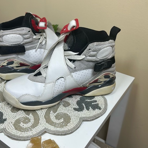 Air Jordan’s (Bugs bunny’s ) - Picture 9 of 11